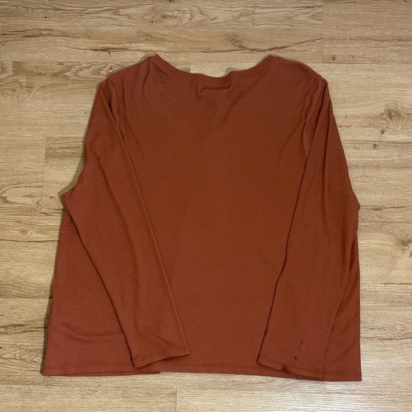 Madewell Drapey Rib Henley Tee — Size3X Long Sleeve Buttoned V-Neck - Picture 4 of 10